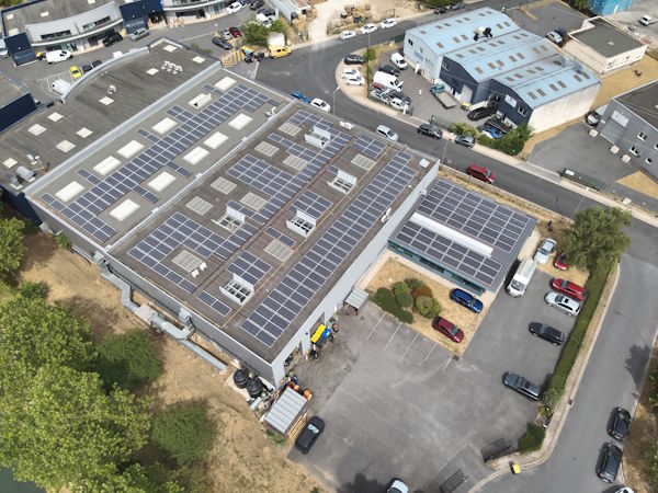 Installation photovoltaïque de 157 kWc réalisée par Eagle Solar à Meaux